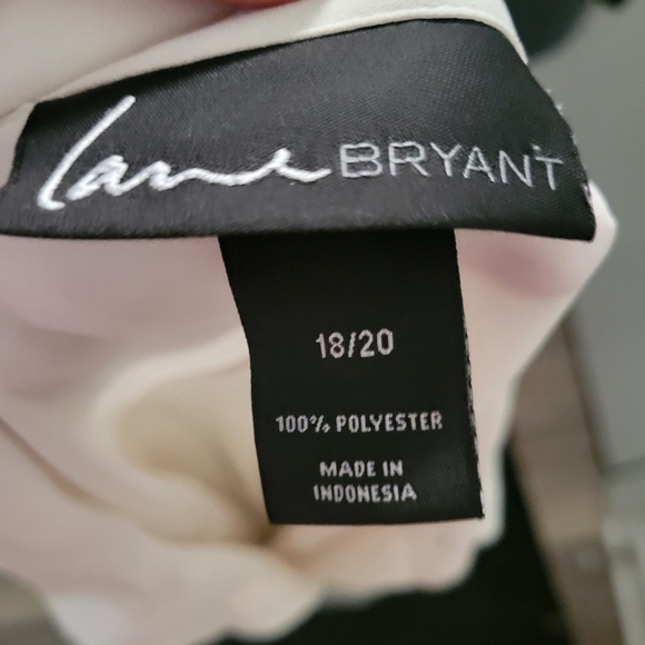 Size 18/20 Lane Bryant Top - Picture 2 of 3